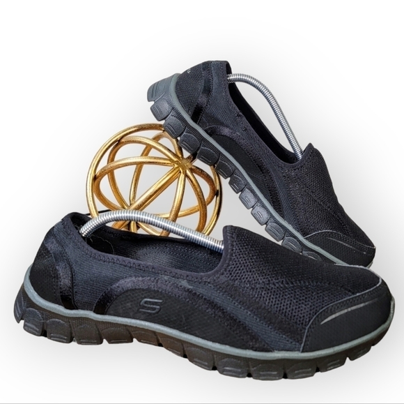 Skechers Walking Slip on Relaxed Fit Memory Foam Air Cooled Black Flats Size 10 - Picture 17 of 17